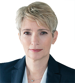 Dr Melanie Maas-Brunner